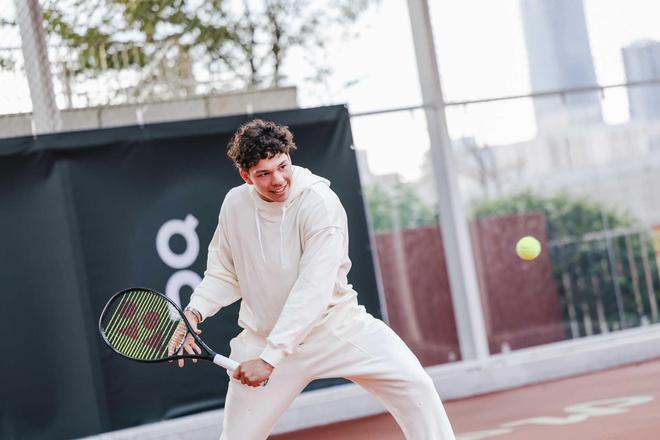 一位在团体 一位在团体